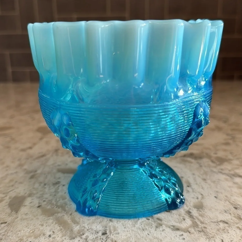 VINTAGE~NORTHWOOD OPALESCENT~BLUE ART GLASS~HANDKERCHIEF BOWL~BUTTON PANELS~G124